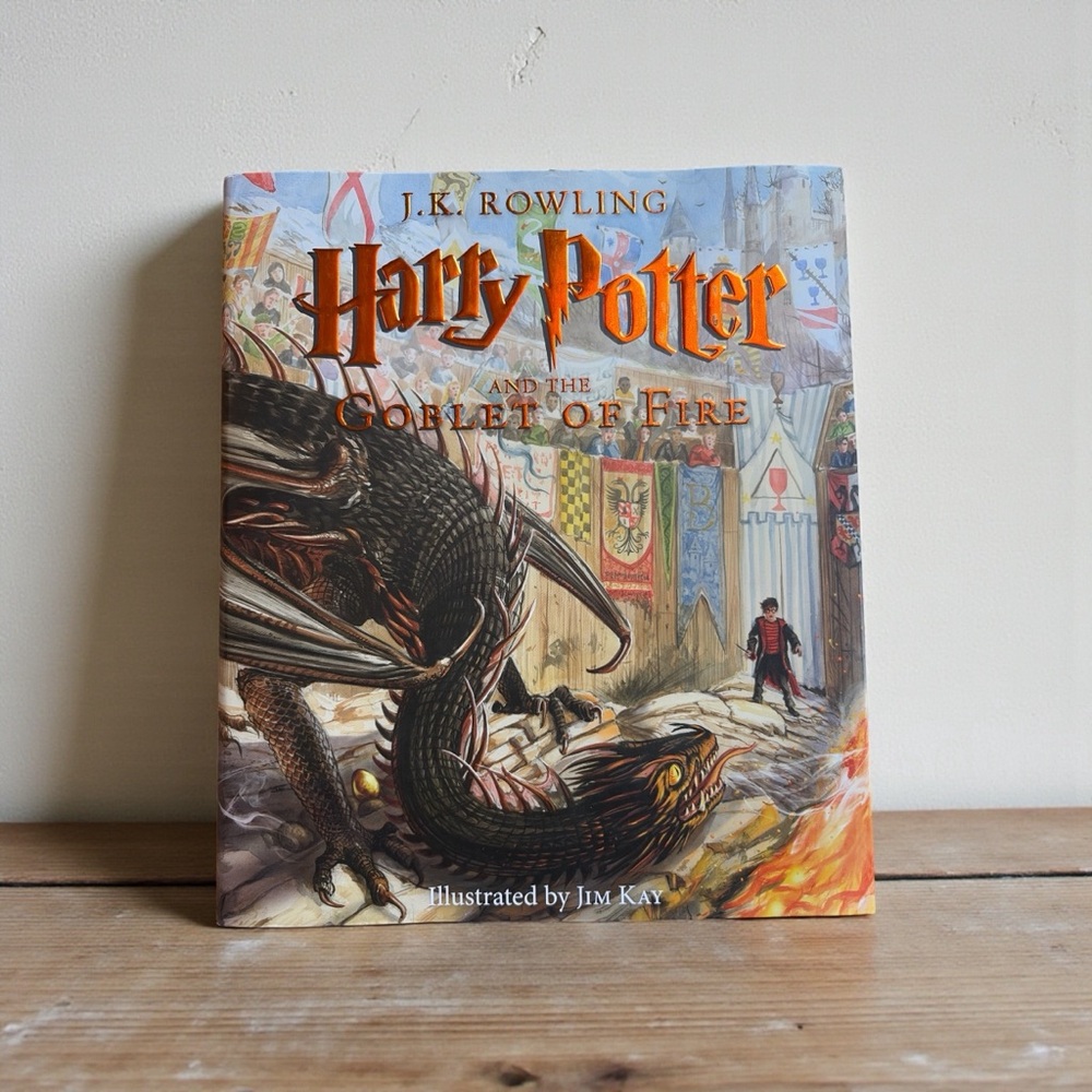 HARRY POTTER AND THE GOBLET OF FIRE ILLUSTRATED HARDCOVER BOOK
